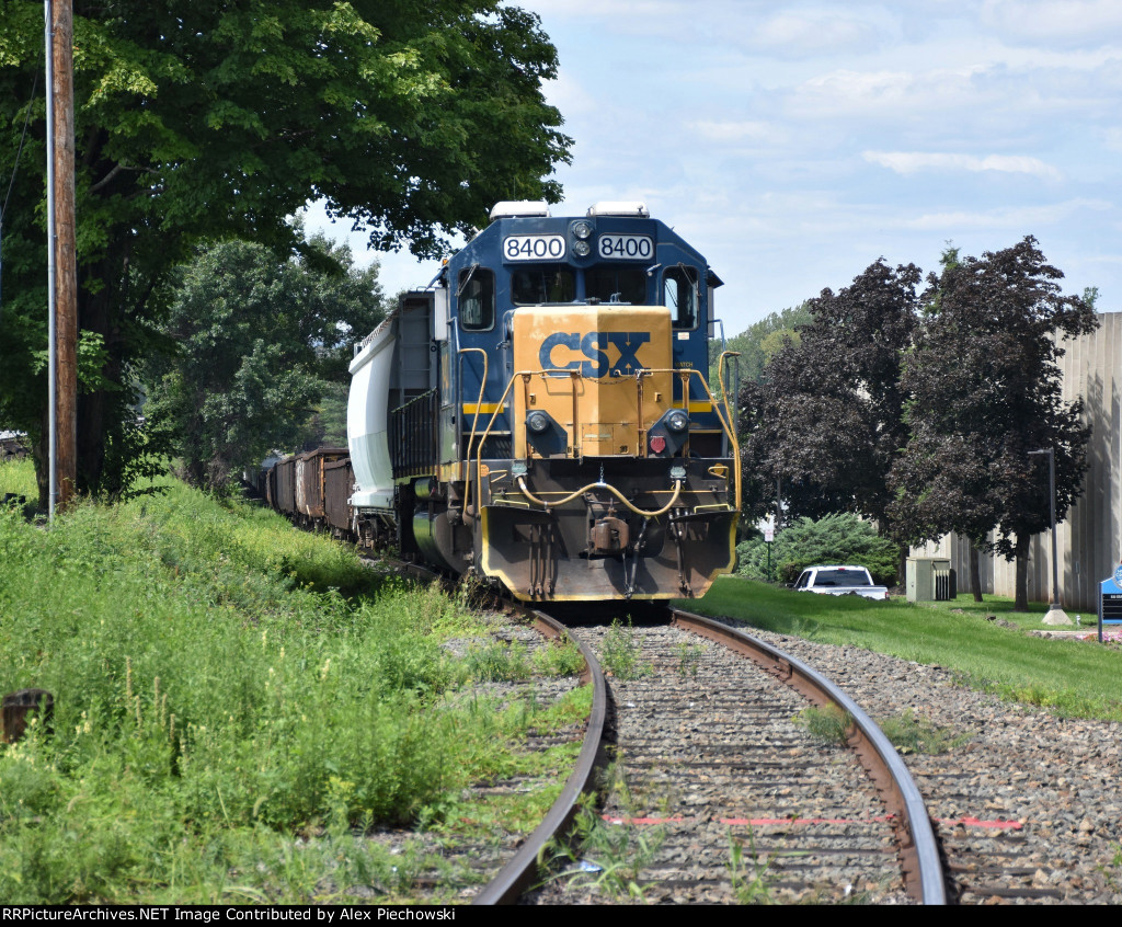 CSX 8400